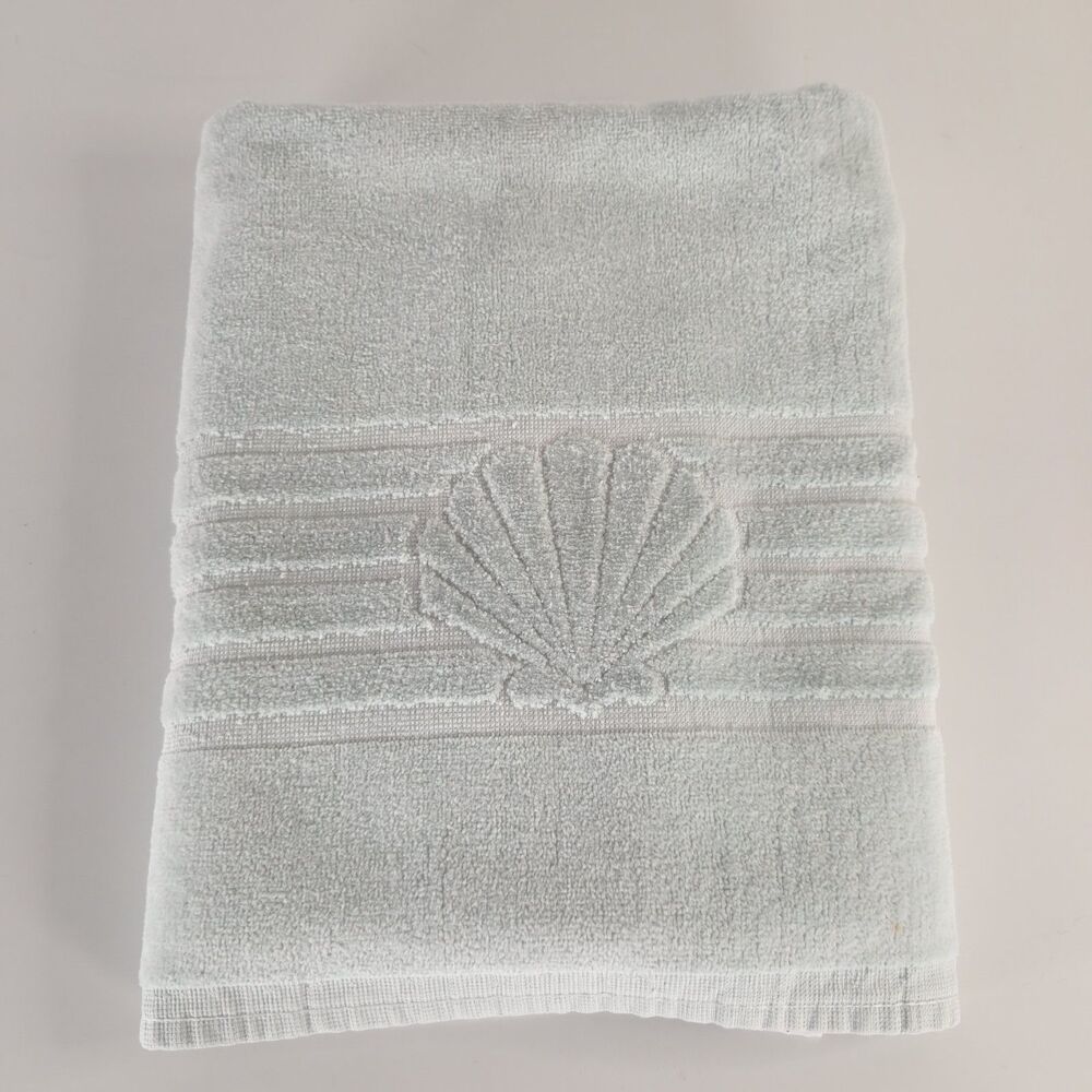 VTG Cannon Retro Bath Towel USA Light Blue Seashell Made In USA READ